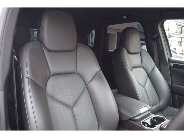 PORSCHE CAYENNE 2013 Image 31