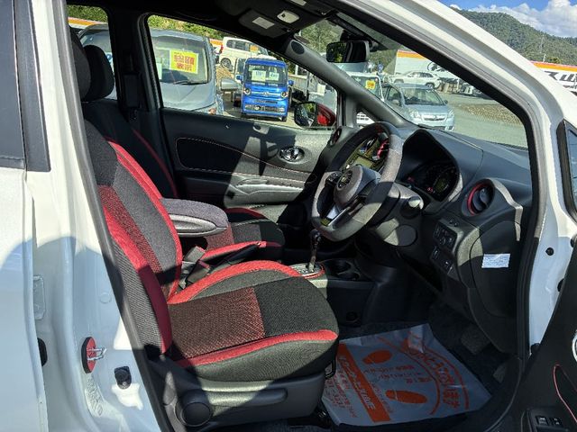 NISSAN NOTE 2017 Image 31