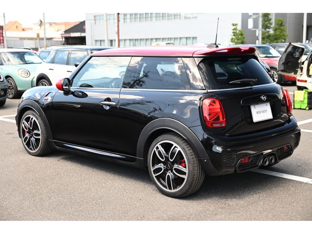 BMW MINI 2019 Image 31