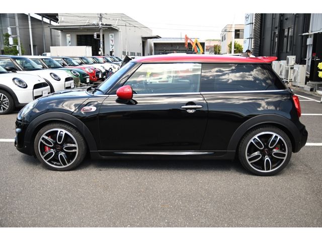 BMW MINI 2019 Image 31