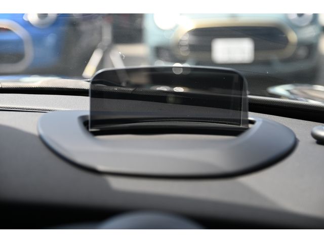 BMW MINI 2019 Image 31