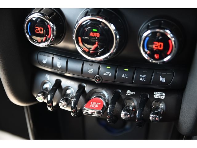 BMW MINI 2019 Image 31