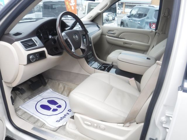 CADILLAC ESCALADE 2013 Image 31