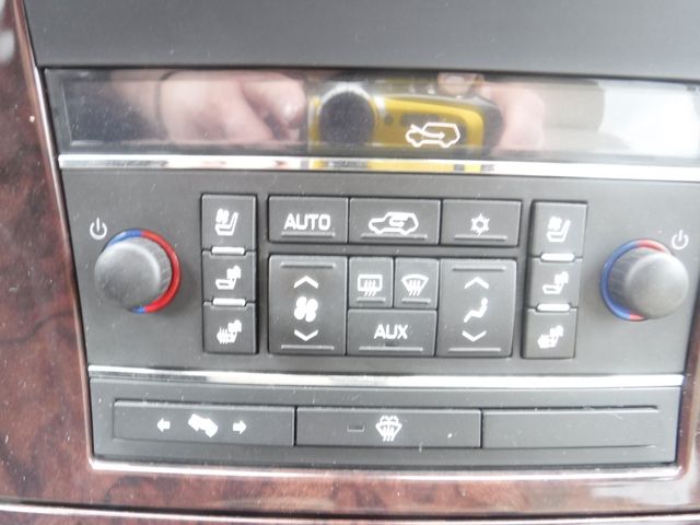 CADILLAC ESCALADE 2013 Image 31