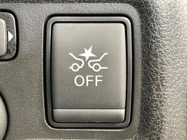 NISSAN NOTE 2017 Image 31