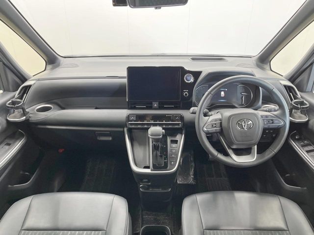 TOYOTA NOAH 4WD 2023 Image 31