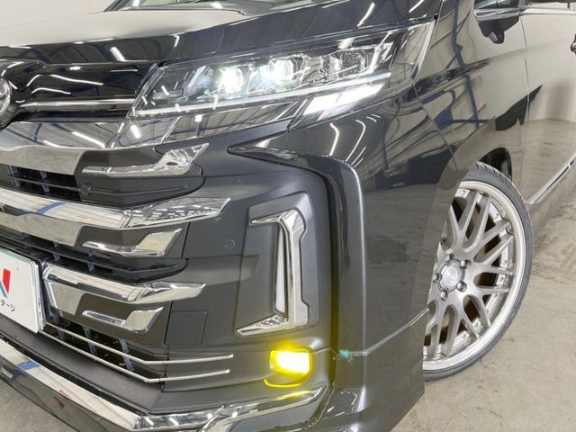 TOYOTA NOAH 4WD 2023 Image 31