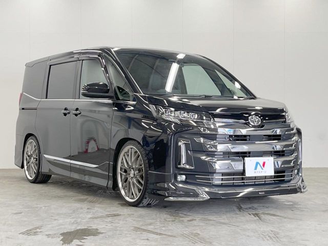 TOYOTA NOAH 4WD 2023 Image 31