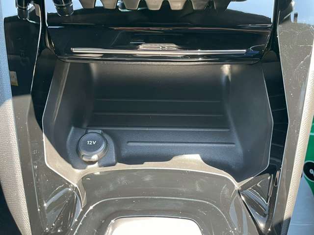 PEUGEOT 208 2022 Image 31