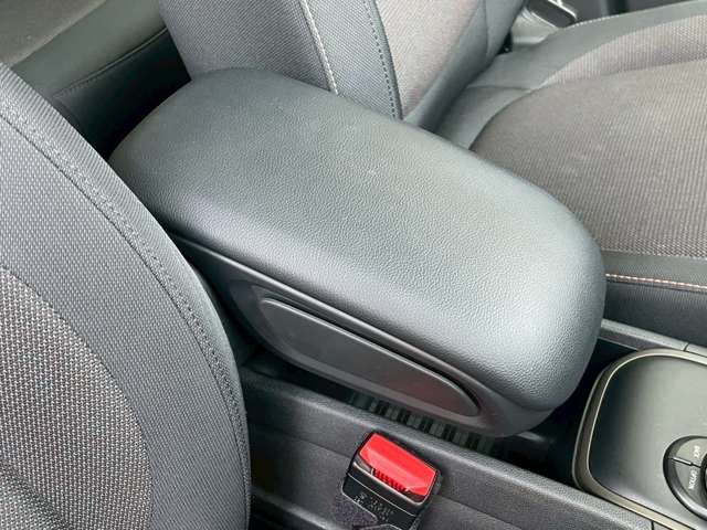 BMW MINI COOPER D CR 2017 Image 31