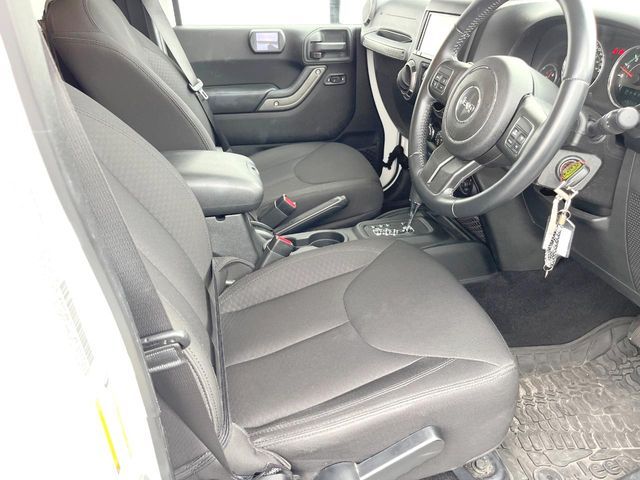 JEEP WRANGLER UNLIMI 2015 Image 31