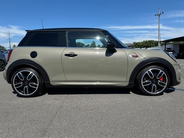 BMW MINI 2019 Image 31