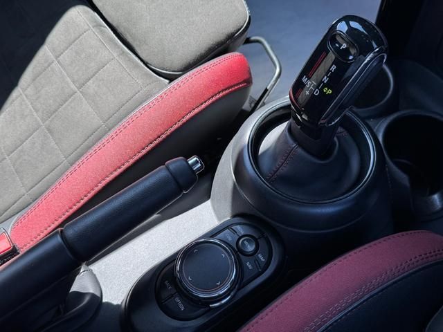 BMW MINI 2019 Image 31