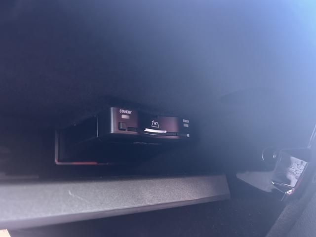 MERCEDES BENZ C CLAS 2023 Image 31