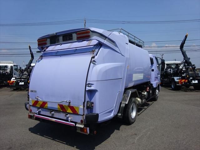 MITSUBISHI FUSOU FIGHTER 2019 Image 31