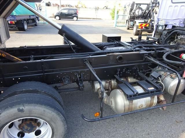 MITSUBISHI FUSOU FIGHTER 2019 Image 31