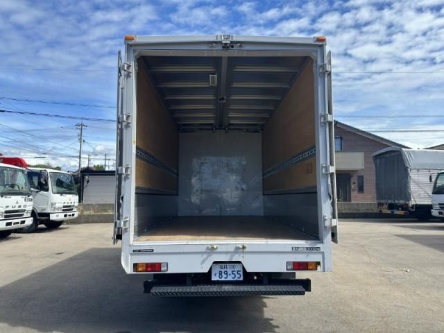 MITSUBISHI CANTER 2021 Image 31