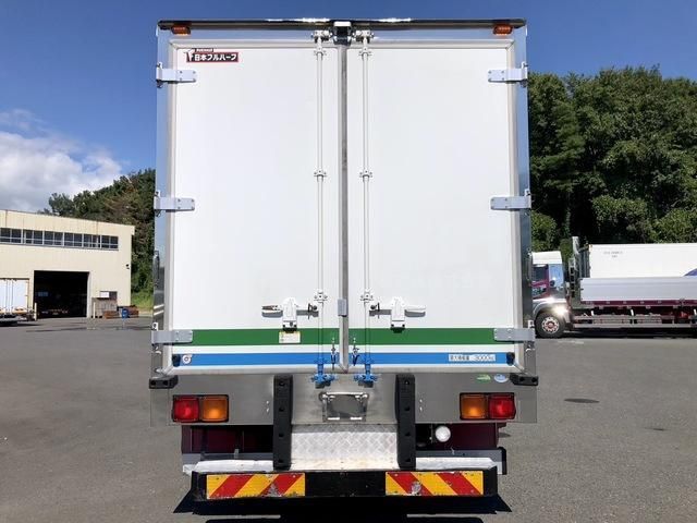 ISUZU FORWARD 2015 Image 31