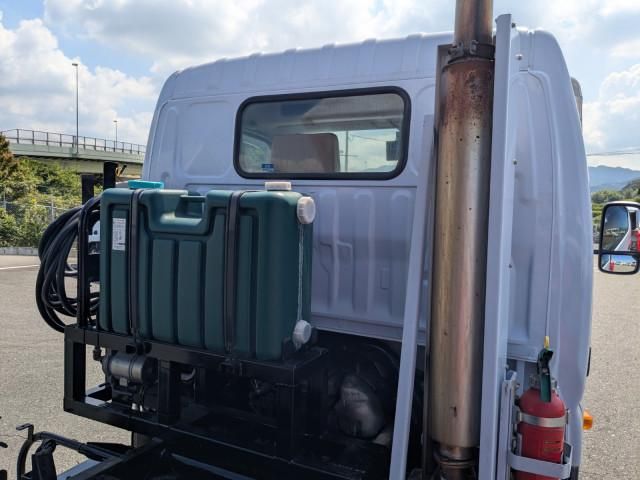 HINO DUTRO 2017 Image 31