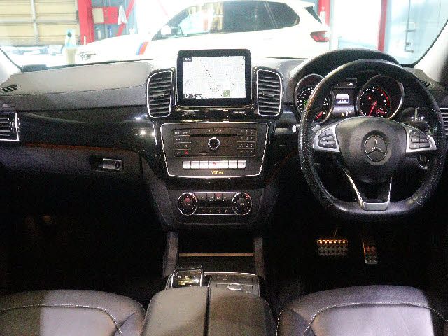 MERCEDES BENZ GLE CL 2017 Image 31