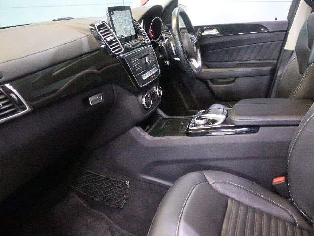 MERCEDES BENZ GLE CL 2017 Image 31