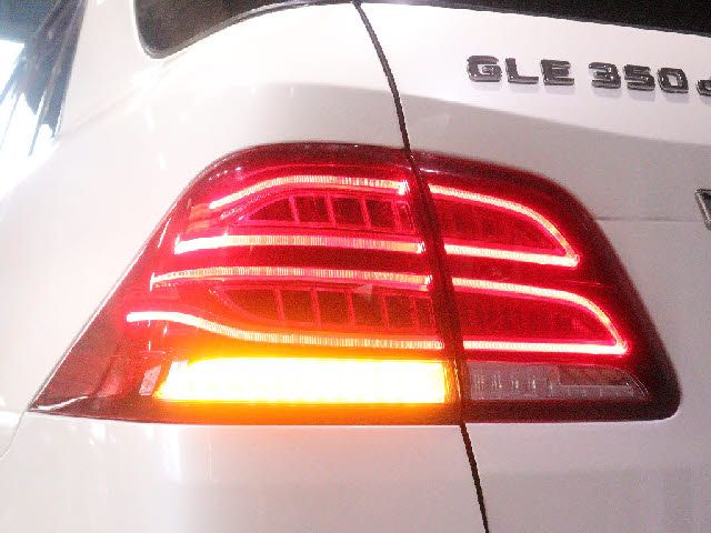 MERCEDES BENZ GLE CL 2017 Image 31