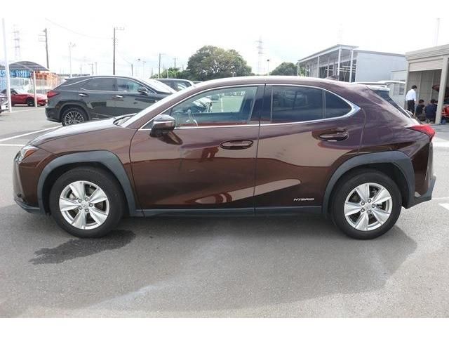 TOYOTA LEXUS UX250H 2019 Image 31