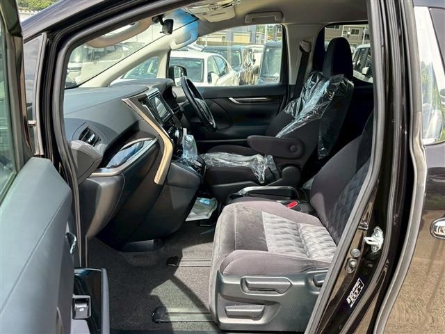TOYOTA VELLFIRE 2018 Image 31