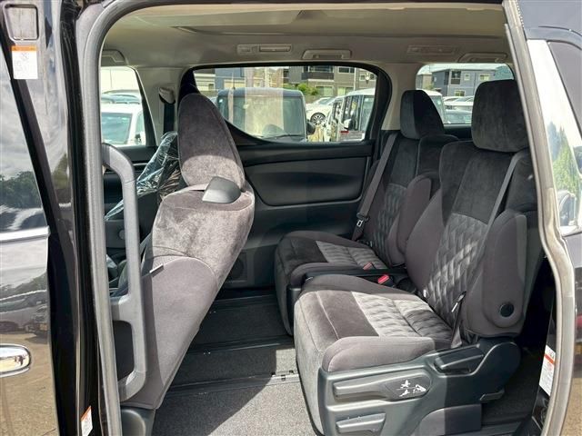 TOYOTA VELLFIRE 2018 Image 31
