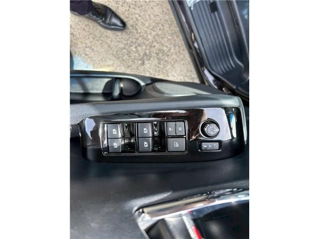 TOYOTA VELLFIRE 2018 Image 31