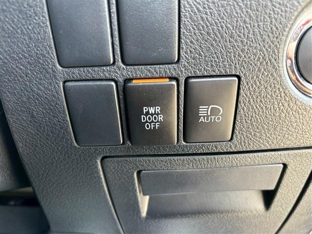 TOYOTA VELLFIRE 2018 Image 31