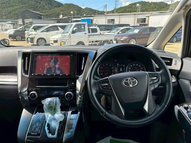 TOYOTA VELLFIRE 2018 Image 31