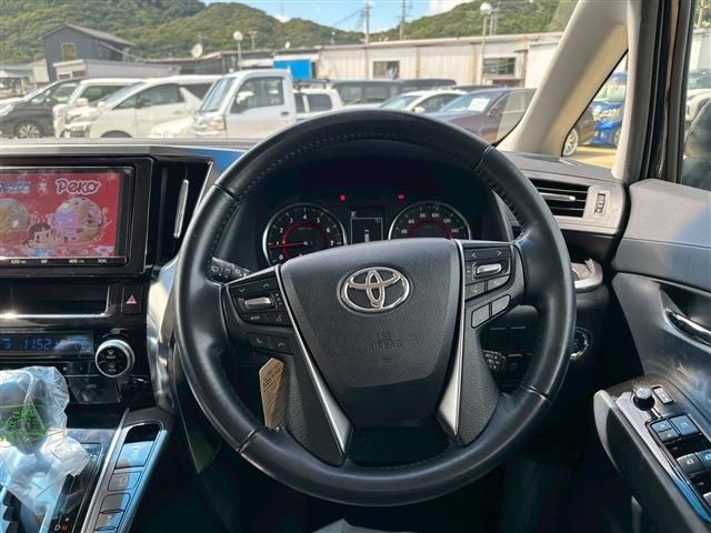TOYOTA VELLFIRE 2018 Image 31