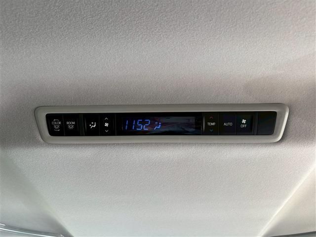 TOYOTA VELLFIRE 2018 Image 31