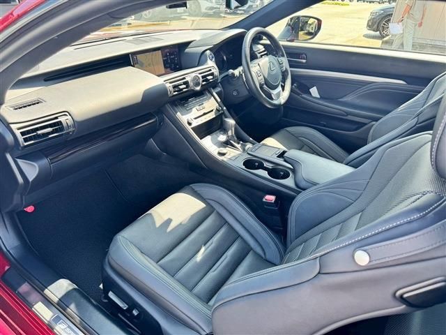 TOYOTA LEXUS RC300H 2021 Image 31