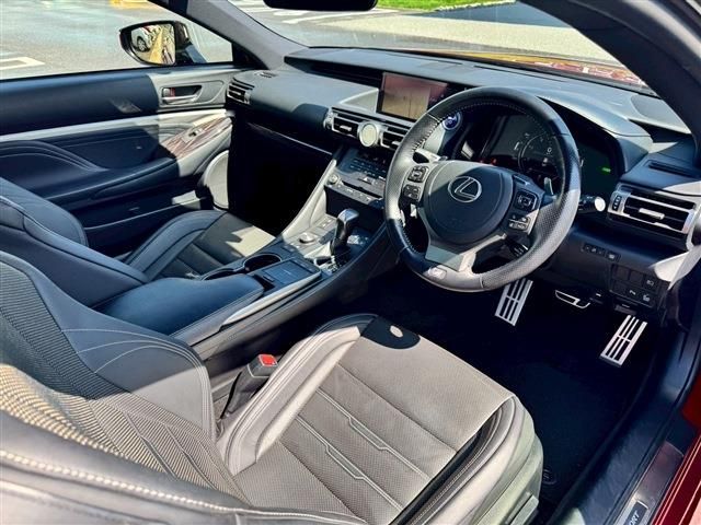 TOYOTA LEXUS RC300H 2021 Image 31