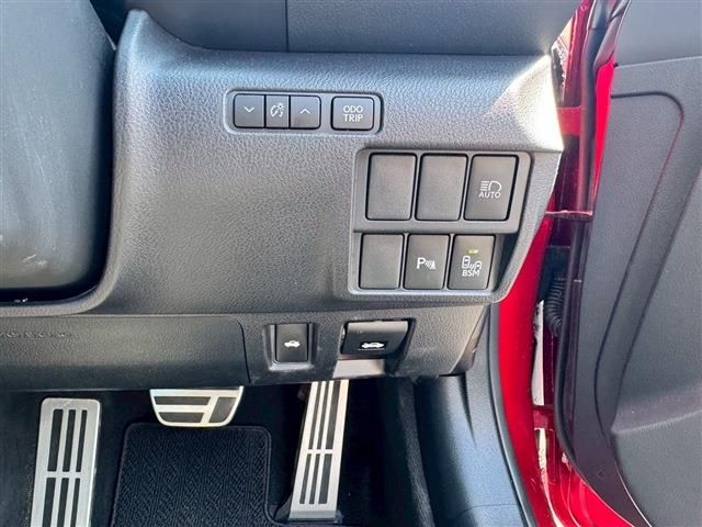 TOYOTA LEXUS RC300H 2021 Image 31