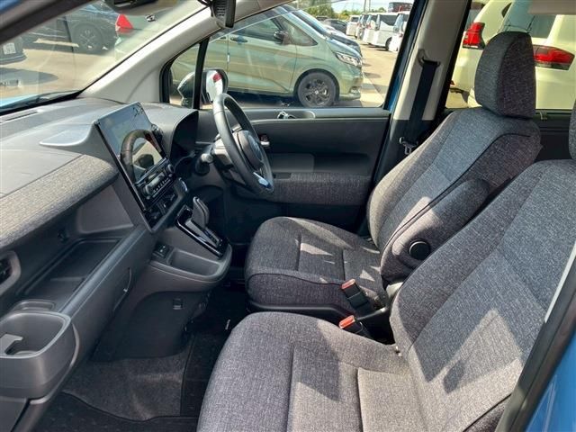 TOYOTA SIENTA HYBRID 2023 Image 31