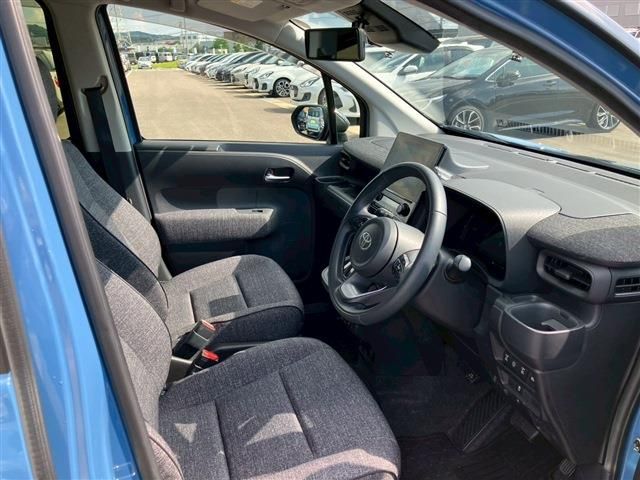 TOYOTA SIENTA HYBRID 2023 Image 31