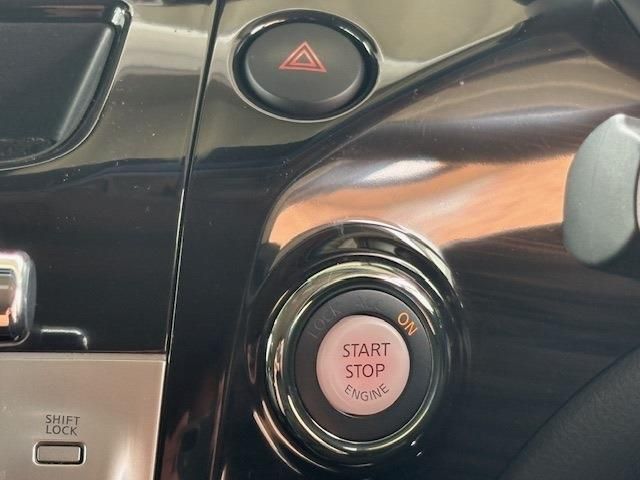 NISSAN ELGRAND 2019 Image 31