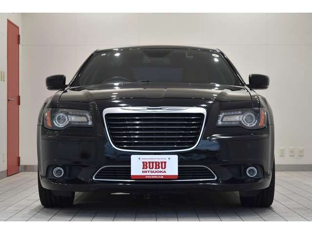 CHRYSLER 300 2013 Image 31