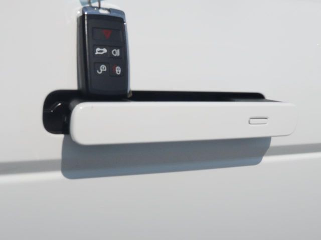 ROVER RANGE  EV 2024 Image 31