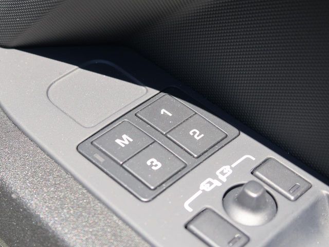 ROVER DEFENDER 2023 Image 31