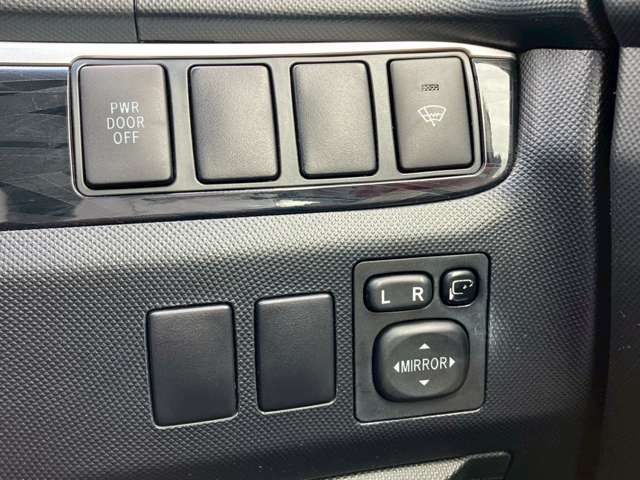 TOYOTA ESTIMA 2013 Image 31