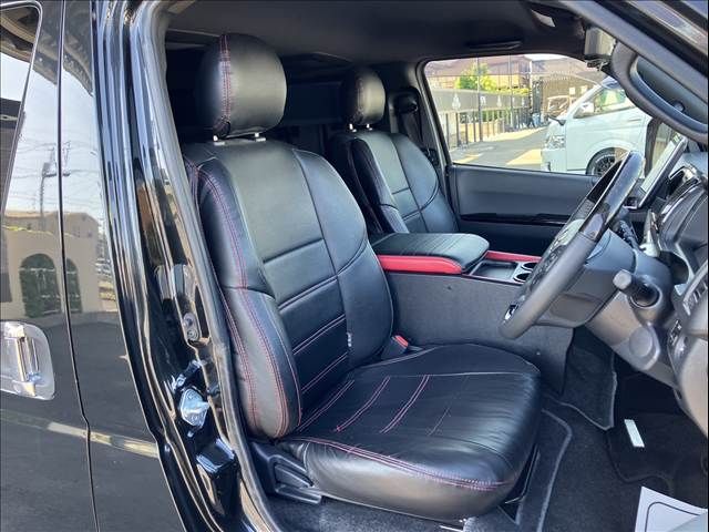 TOYOTA HIACE VAN 2WD 2020 Image 31