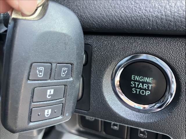 TOYOTA HIACE VAN 2WD 2020 Image 31