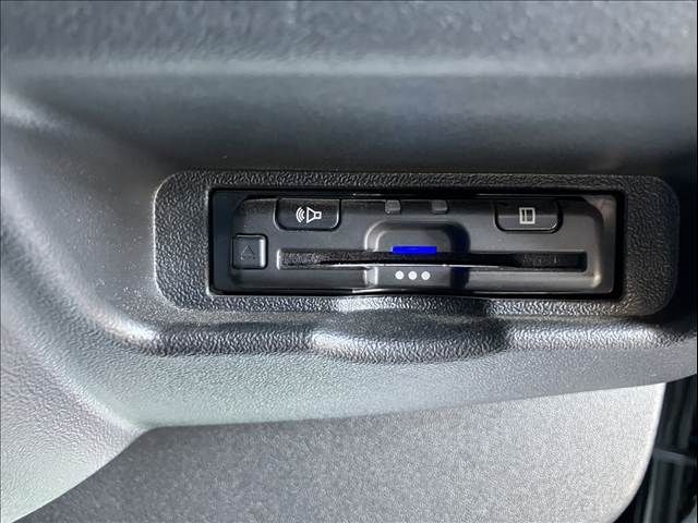 TOYOTA HIACE VAN 2WD 2020 Image 31