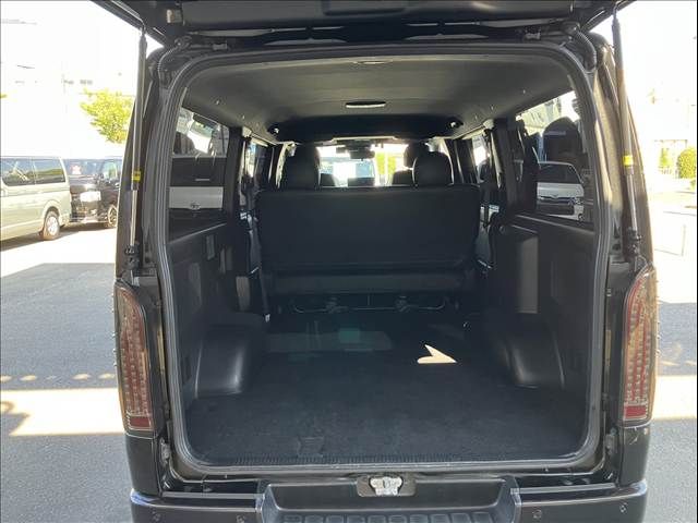 TOYOTA HIACE VAN 2WD 2020 Image 31