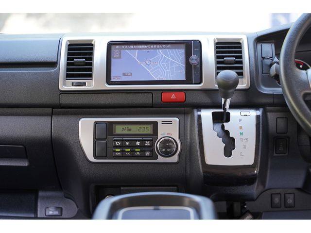 TOYOTA REGIUSACE VAN 4WD 2014 Image 31