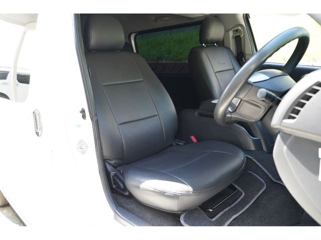 TOYOTA REGIUSACE VAN 4WD 2014 Image 31